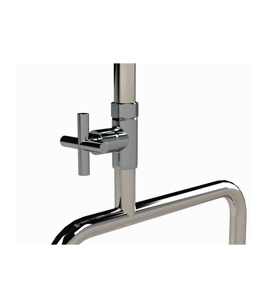 Détail de douche extérieure en inox PACIFIC