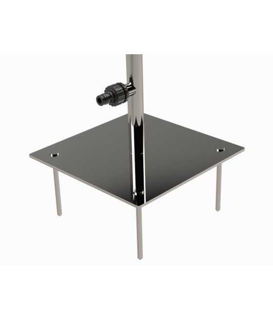 Détail douche extérieure en inox TROMBONE